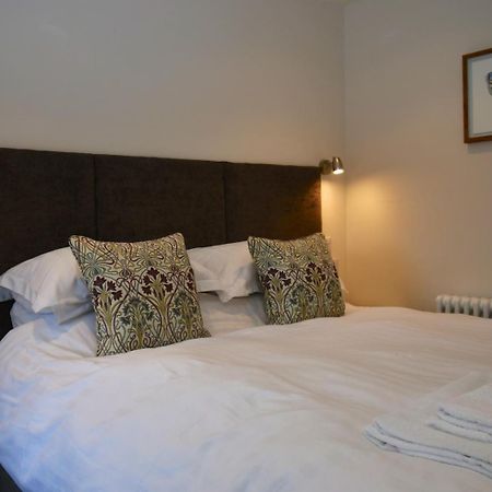 Carew Inn ภายนอก รูปภาพ
