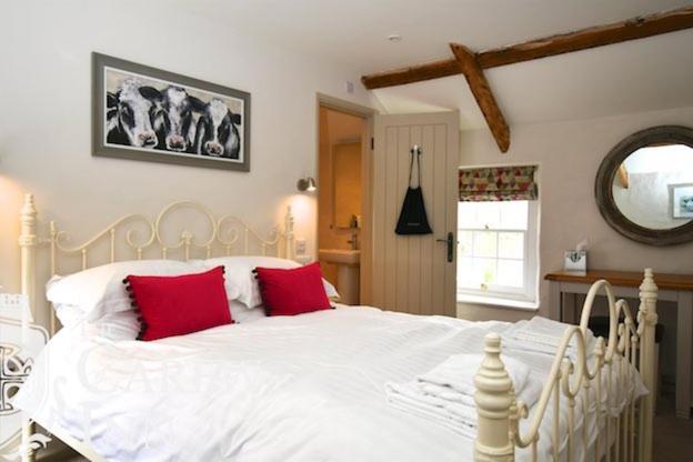 Carew Inn ภายนอก รูปภาพ