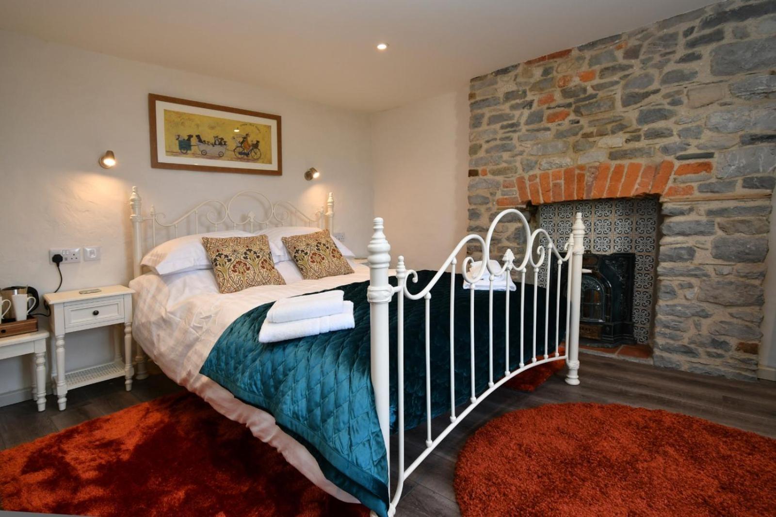 Carew Inn ภายนอก รูปภาพ
